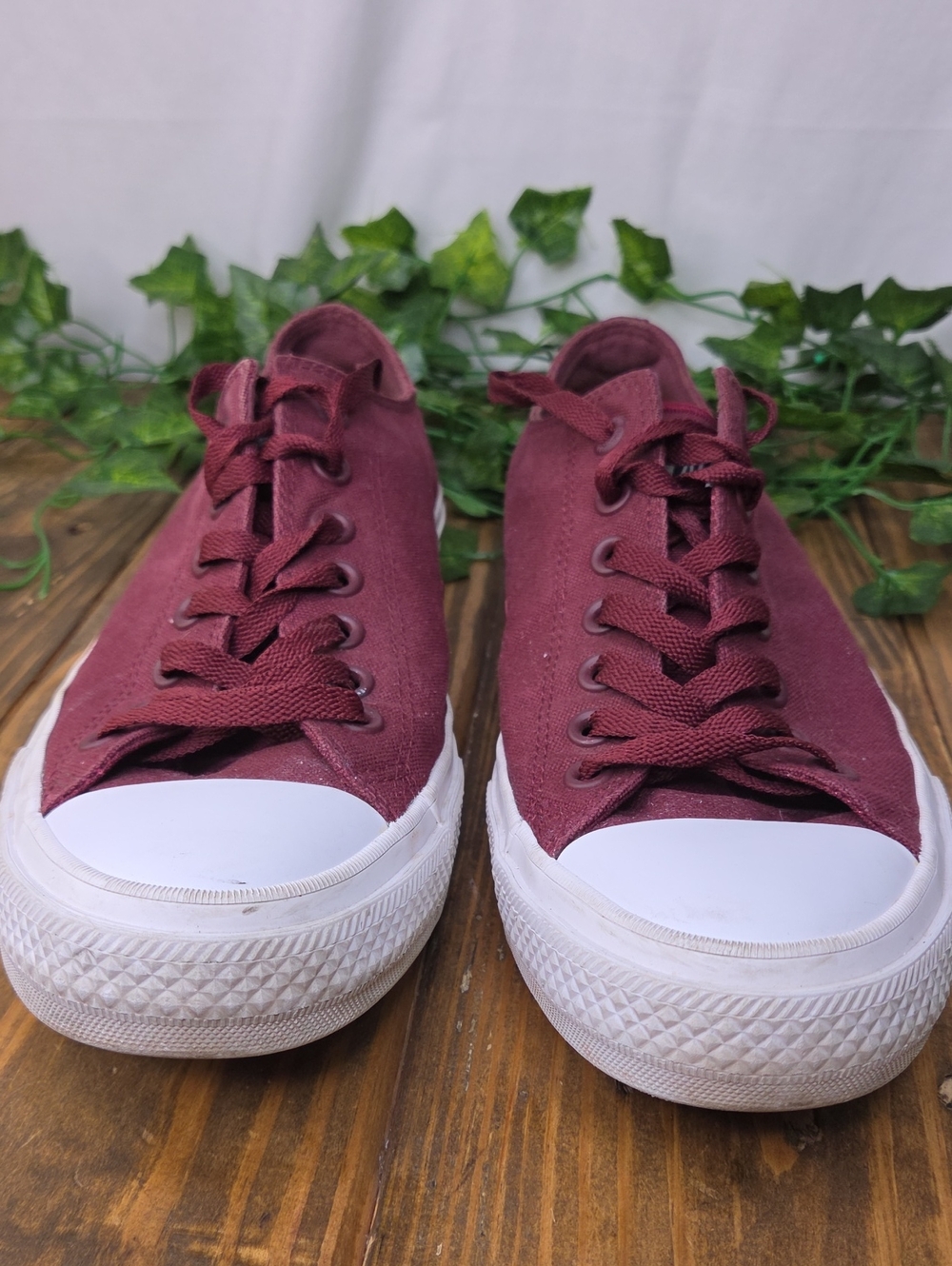Converse. All Star. Chuck Taylor II.  Excellent Condition. Men's Size 9.5. - Picture 3 of 9